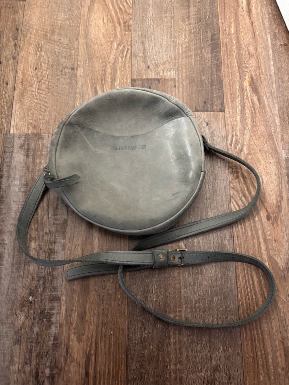 Portland Leather Round Gray Crossbody Bag